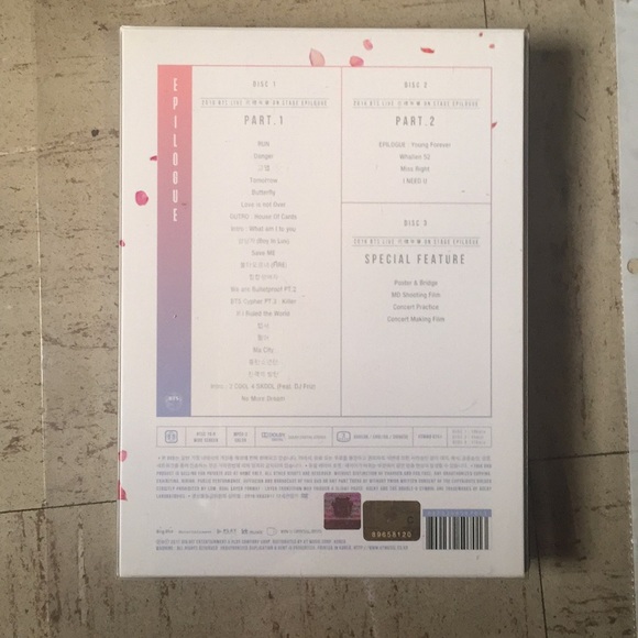 2016 BTS LIVE ON STAGE EPILOGUE WITH PHOTOCARD - Picture 4 of 16